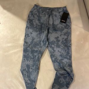 Lululemon joggers